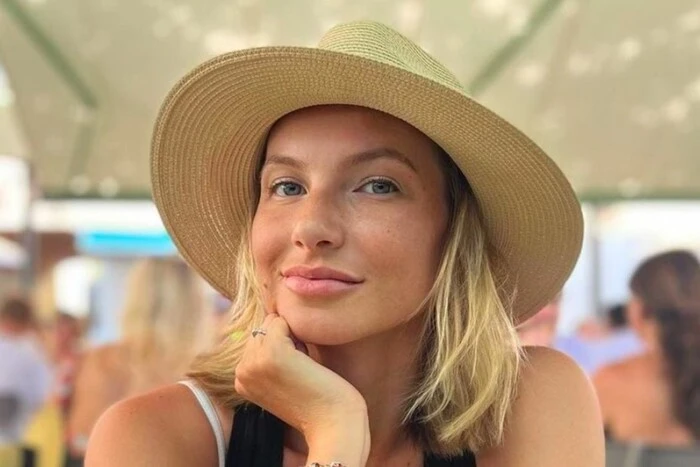 Дружина екснардепа Скічка за кордоном