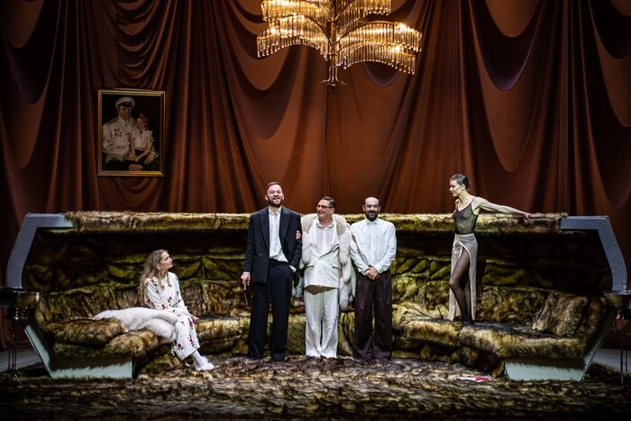 Новый скандал в Театре на Подоле