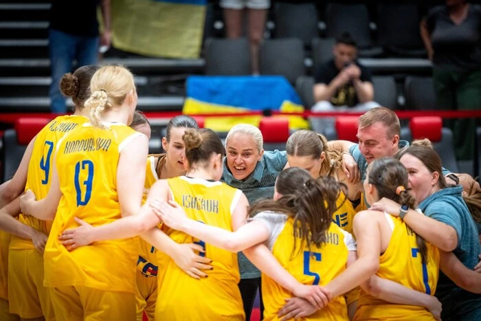 Українська жіноча збірна з баскетболу