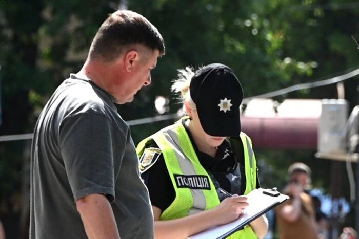 Руйнування під час дронової атаки у Полтаві