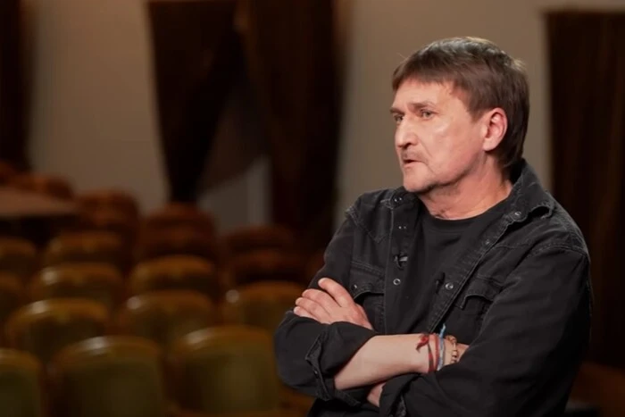 Режиссер Юрий Бутусов на подиуме