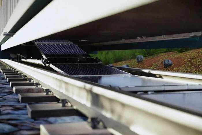 Солнечные панели на железной дороге в Швейцарии
