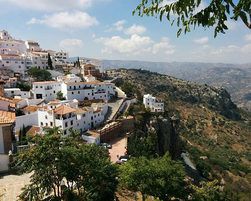 Отель и вкусная еда в Испании