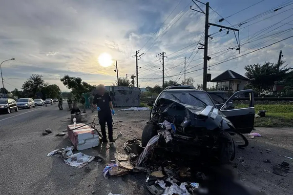 Автомобіль протаранив блокпост на Закарпатті