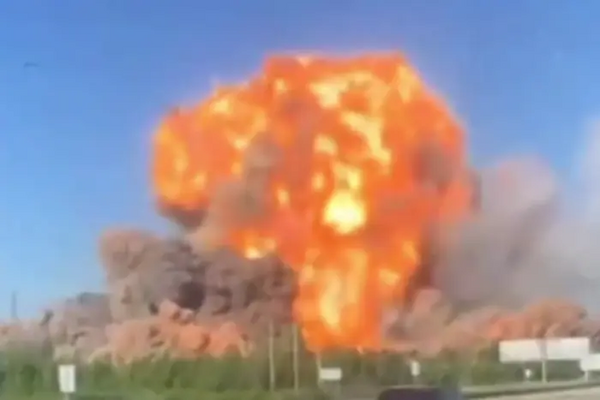 Автозаправна станція біля Житомира після вибуху