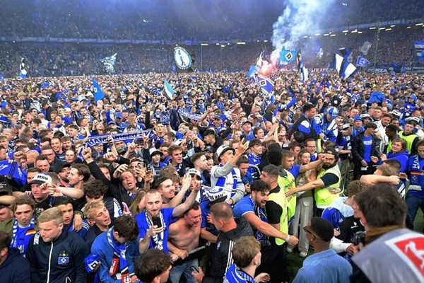 Фанати Гамбурга в лікарні після святкування