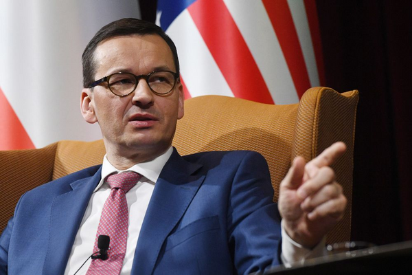 Польша открывает воздушное пространство для России