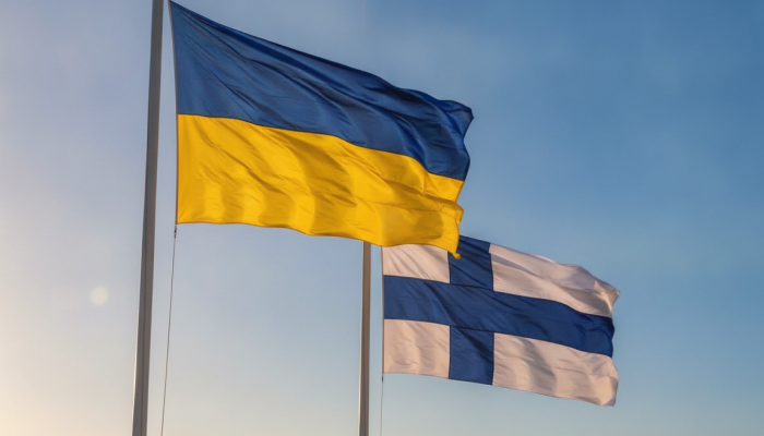 Флаги Финляндии, Швеции и Украины