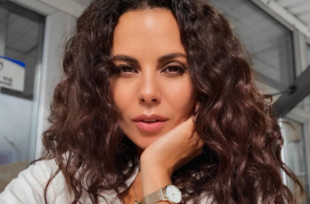 Опытная певица в больнице. Обеспокоенные фаны