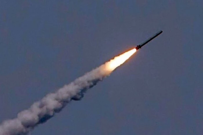 Вибухи у Дніпрі та Запорізькій області