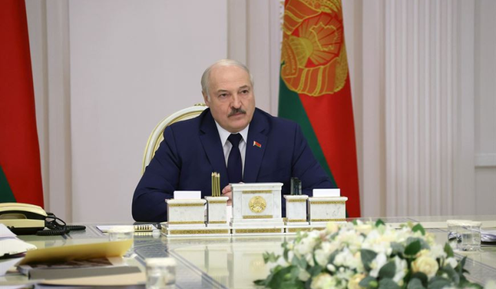 Лукашенко з підтвердженнями своїх витверезних заяв загалом не зупиняється