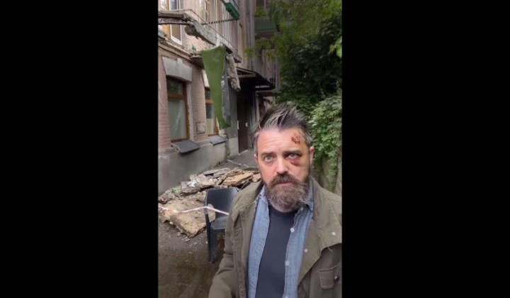 Будинок з впавшим балконом у Києві