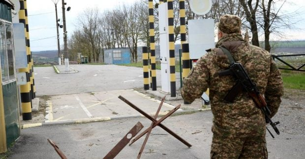 Пункти пропуску на кордоні України під час повітряної тривоги