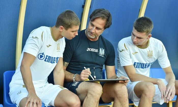 Shovkovsky and Tassotti in Maldera's squad