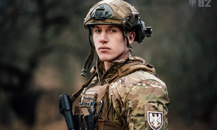 Десантники расскажут историю Героя Украины