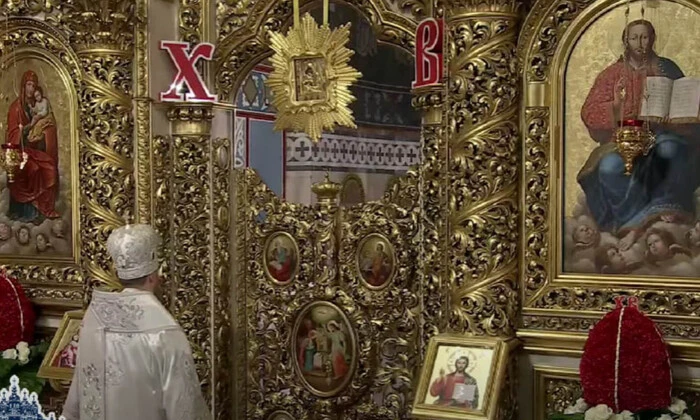 Великоднє богослужіння у Свято-Михайлівському Золотоверхому соборі