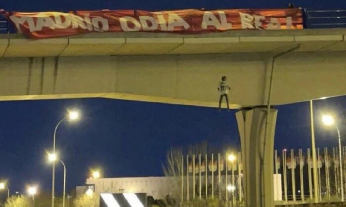 Фанати «Атлетіко» у в'язниці за ляльку Вінісіуса