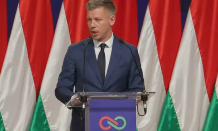 Петер Мадяр на прес-конференції в Угорщині
