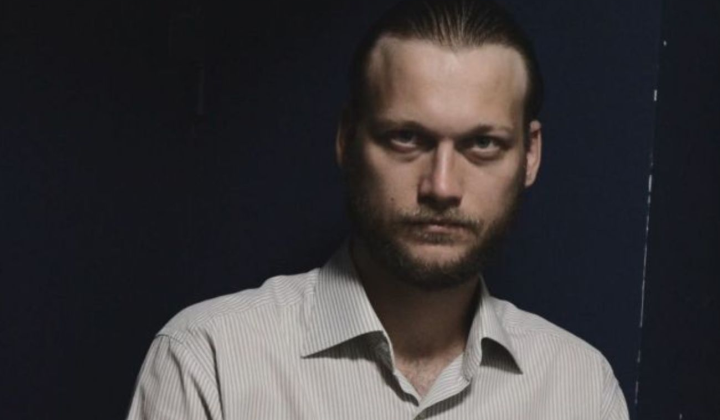 Актер Темляк восстановил страницу на фоне украинского флага