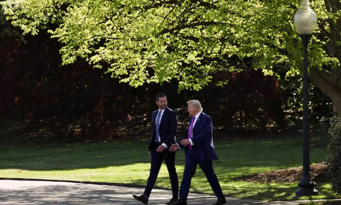 Ерік Трамп приєднується до батькового візиту до Китаю