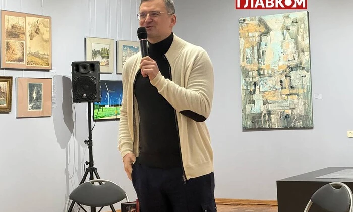 Дмитро Кулеба пише книгу про війну