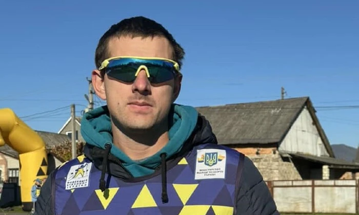 Украинские паралимпийцы с медалями на фоне допинга россиянина