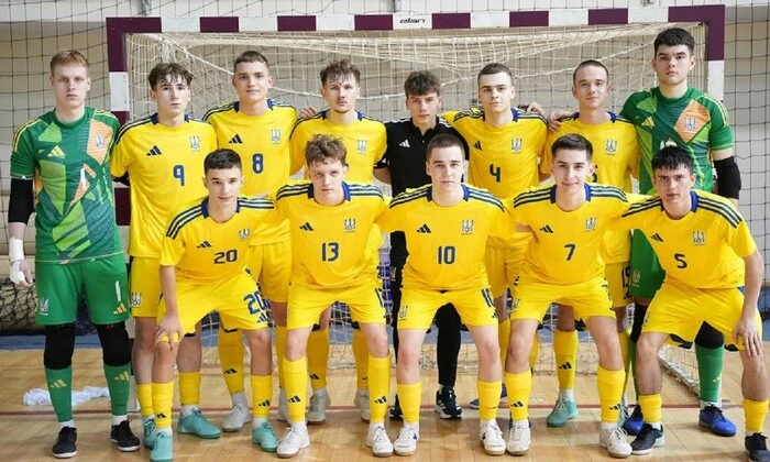 Молодіжна збірна перемогла в футзалі