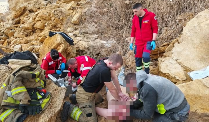 Two men fell from a cliff in the South: one died, the other hospitalized