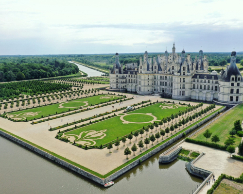Ten great castles of Europe in photos