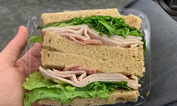 Штраф за бутерброд: попередження авіакомпаній