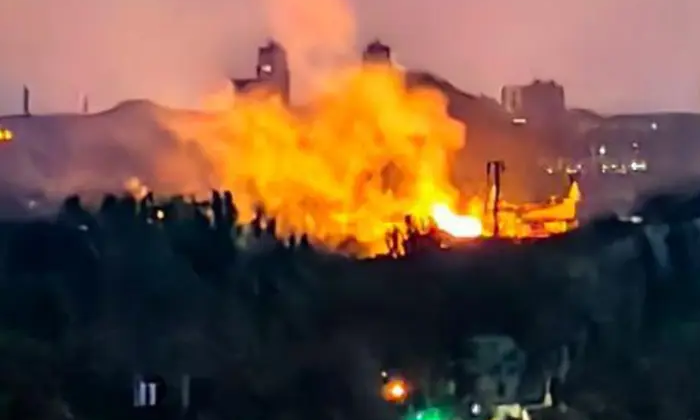 Вибухи у Донецьку, політика Франції