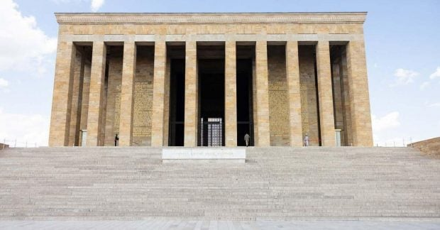 Ukrainian sounds in Ataturk's mausoleum
