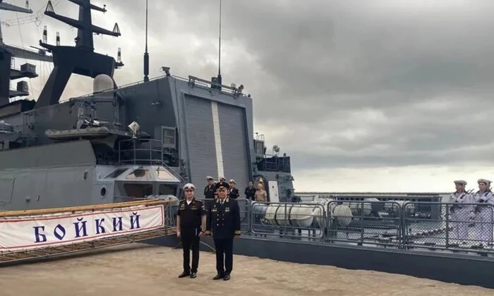 Військовий корабель Росії захищає нафту