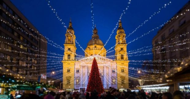 Різдвяний ярмарок Advent Bazilika у Будапешті 2026