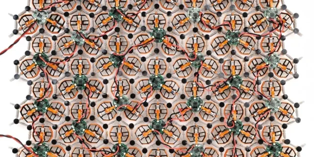 Clock crystal made of 3D-printed metamaterial