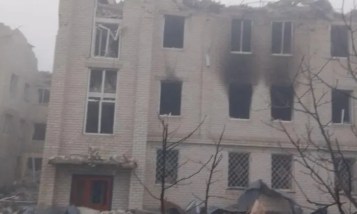 Шість авіабомб атакують лікарню в Бериславі