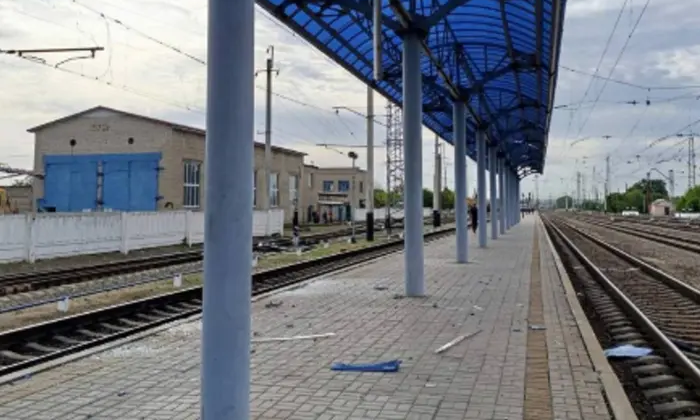 Російська атака на залізницю в ніч
