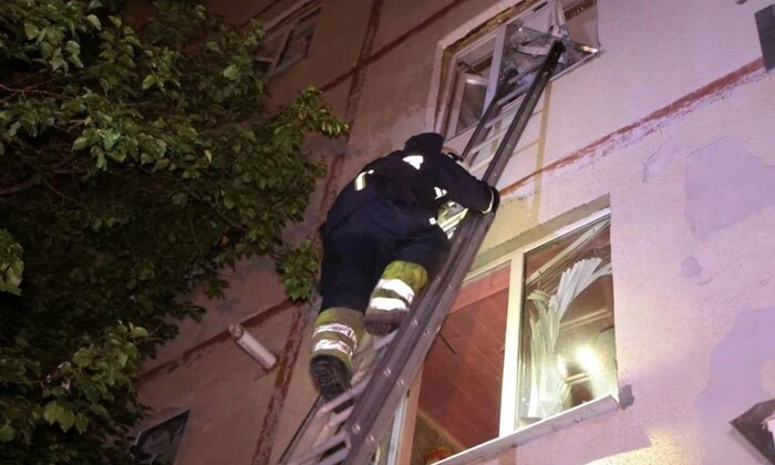 Фото ущербу від ракетного удару