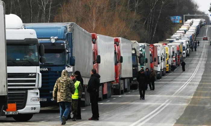 Новые правила для грузовиков на границах Украины