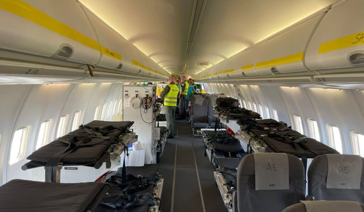 Українські військові на переобладнаному лайнері