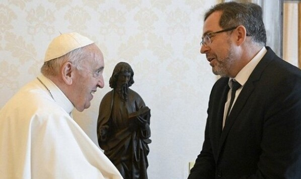 Папа римський прибуває до Бучі