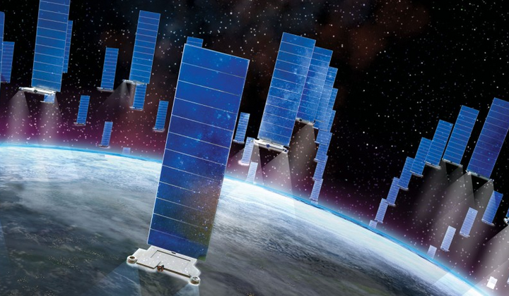 Зображення супутників Starlink на ночному небі