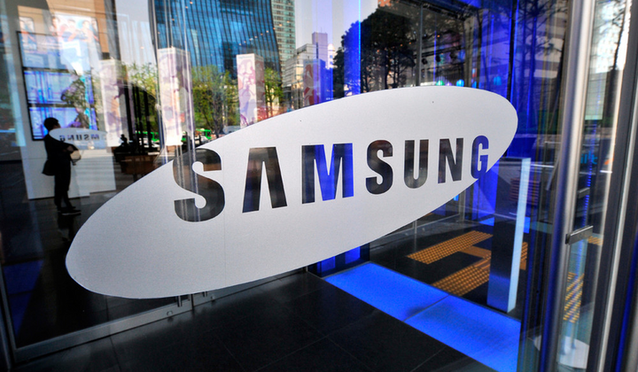 Логотип Samsung без места на вершине