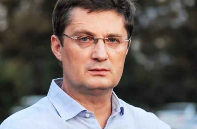 Козловский наносит удар Кондратюку