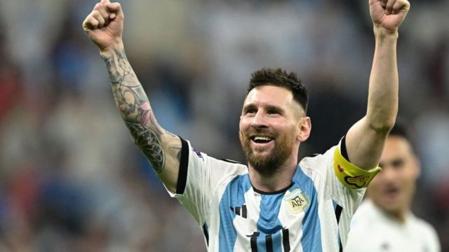 Лионель Месси с выигранного Чемпионата мира