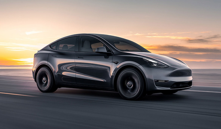 Автомобіль Tesla у викликовому стані
