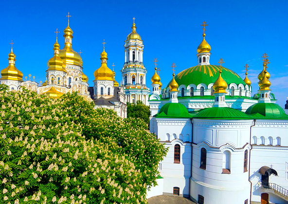 Випускники Києво-Могилянської академії в деканаті