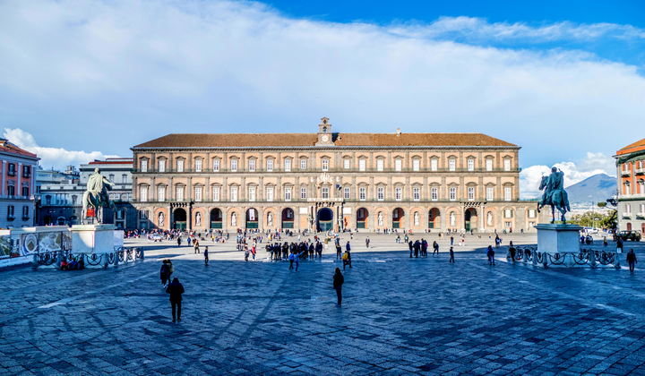 Вулиці Італії українським туристам