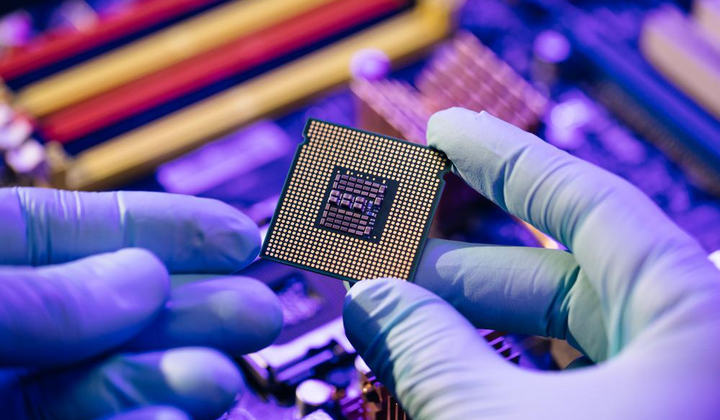 Создание электроники в России