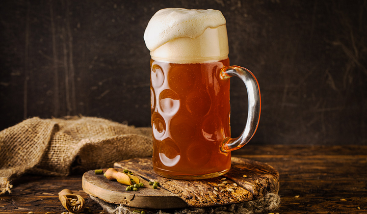 Реклама пива з фото хмелевої рослини